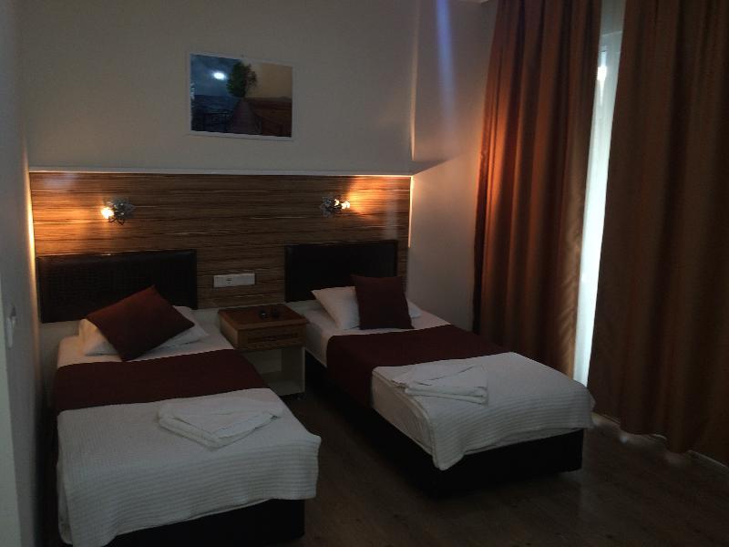 Boreas Suit Hotel 阿拉尼亚 外观 照片